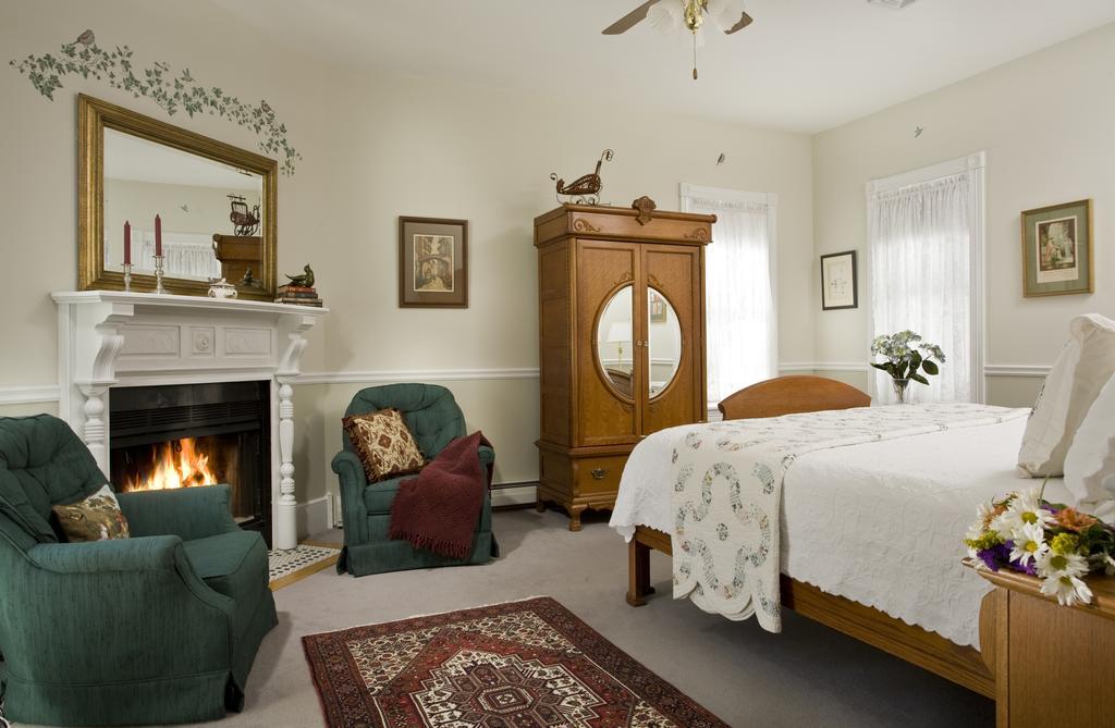 The Maple Leaf Inn Barnard Стая снимка