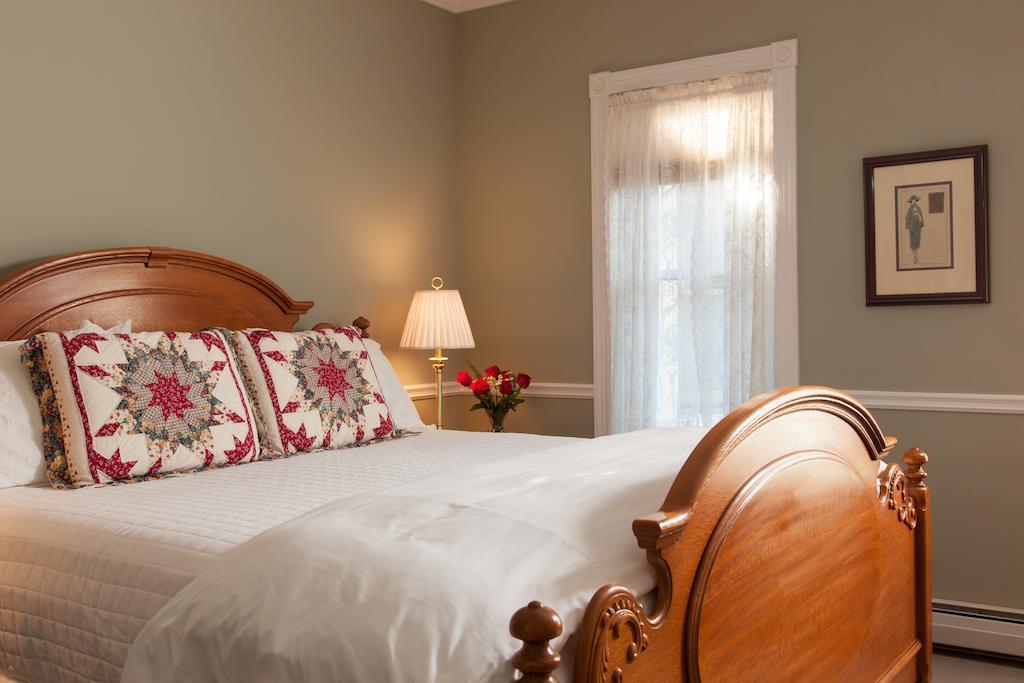The Maple Leaf Inn Barnard Екстериор снимка
