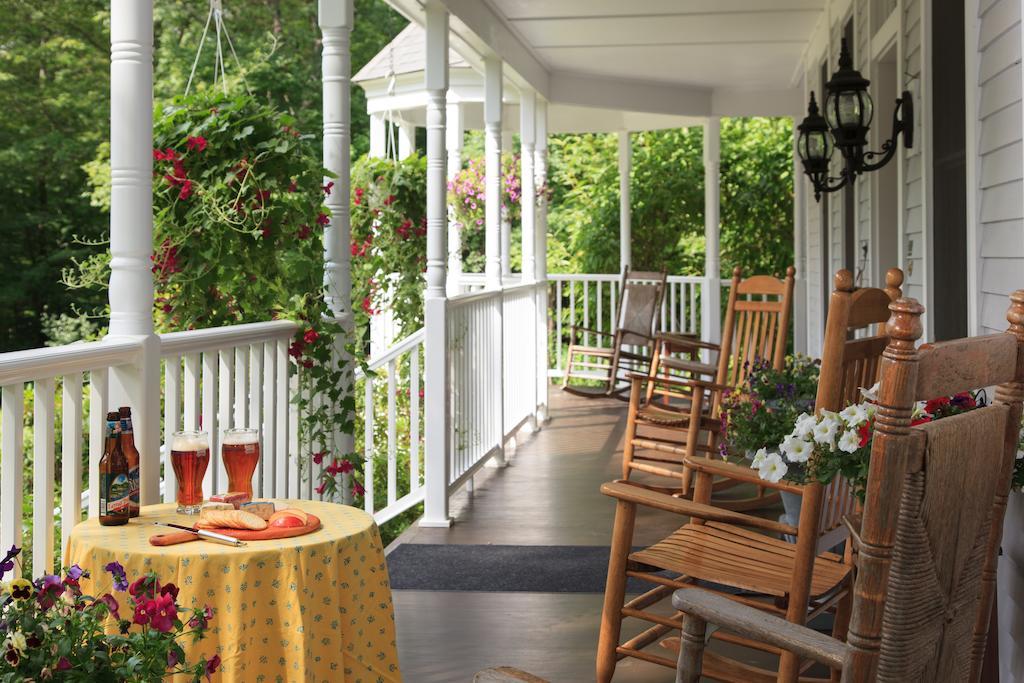 The Maple Leaf Inn Barnard Екстериор снимка